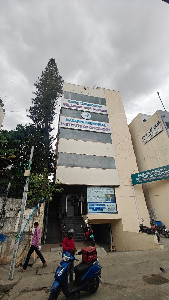 Commercial Building on Vanivilas Road (Basement + 5 Floors) in Basavanagudi, Bengaluru — photo 1